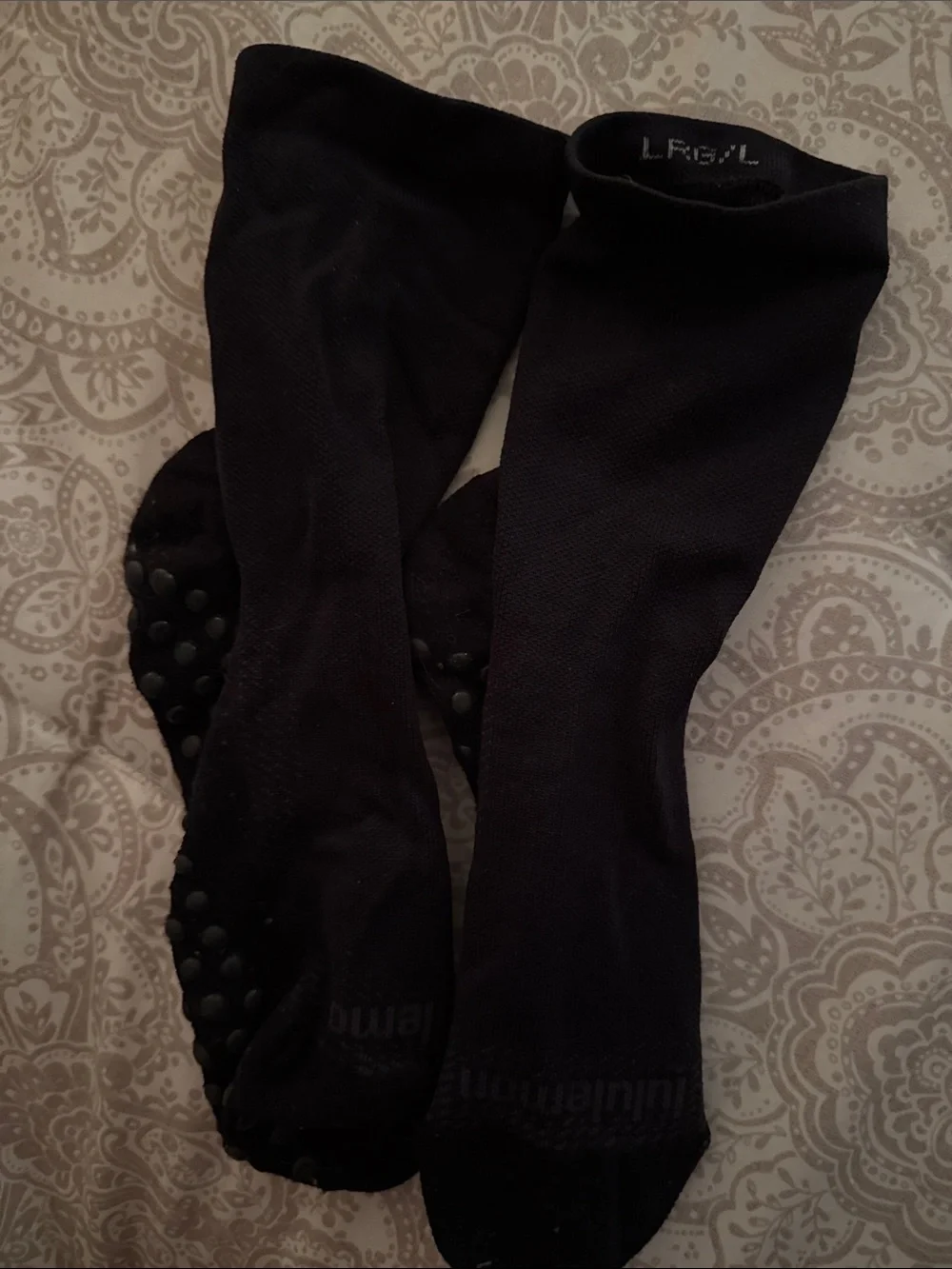 lululemon athletica Black Non-Slip Grip Crew Socks
